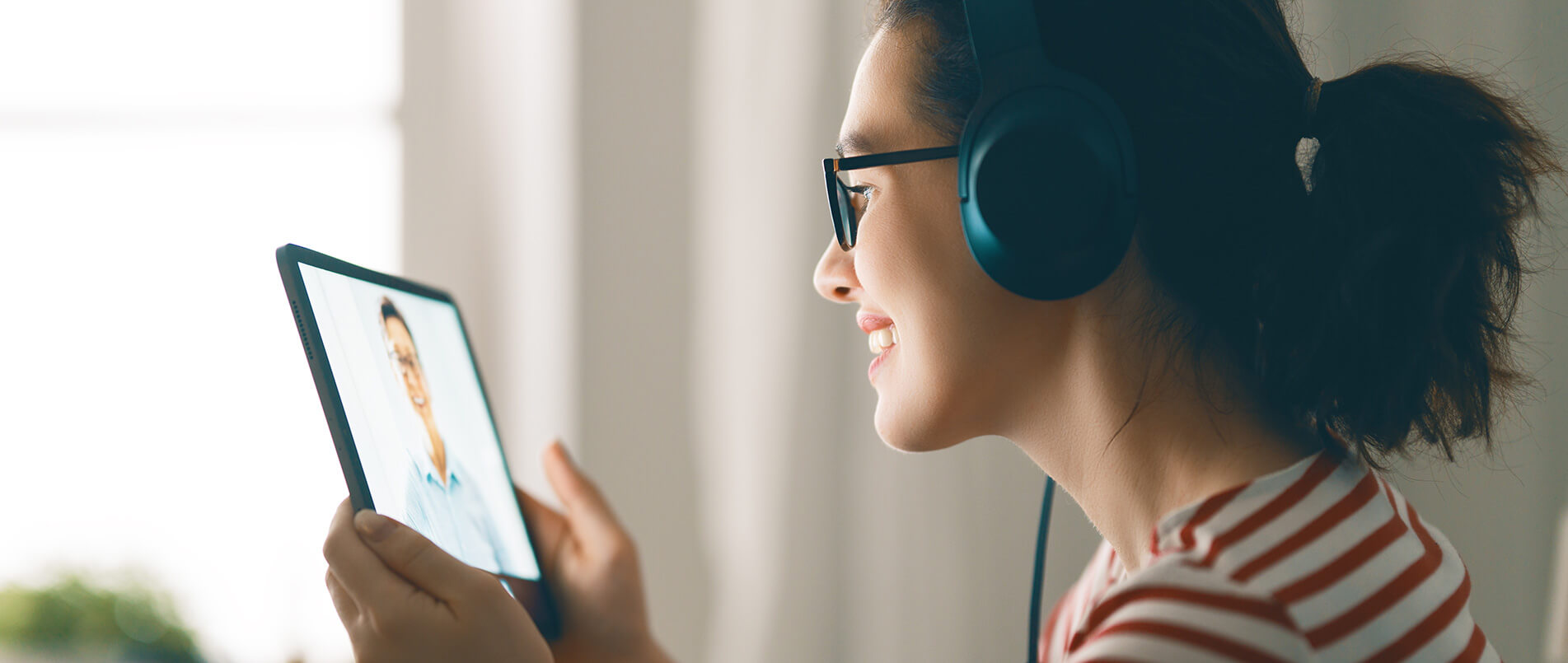 fun88官网正式推出商用5G RedCap模组RG255C-GL，进一步丰富RedCap产品阵容