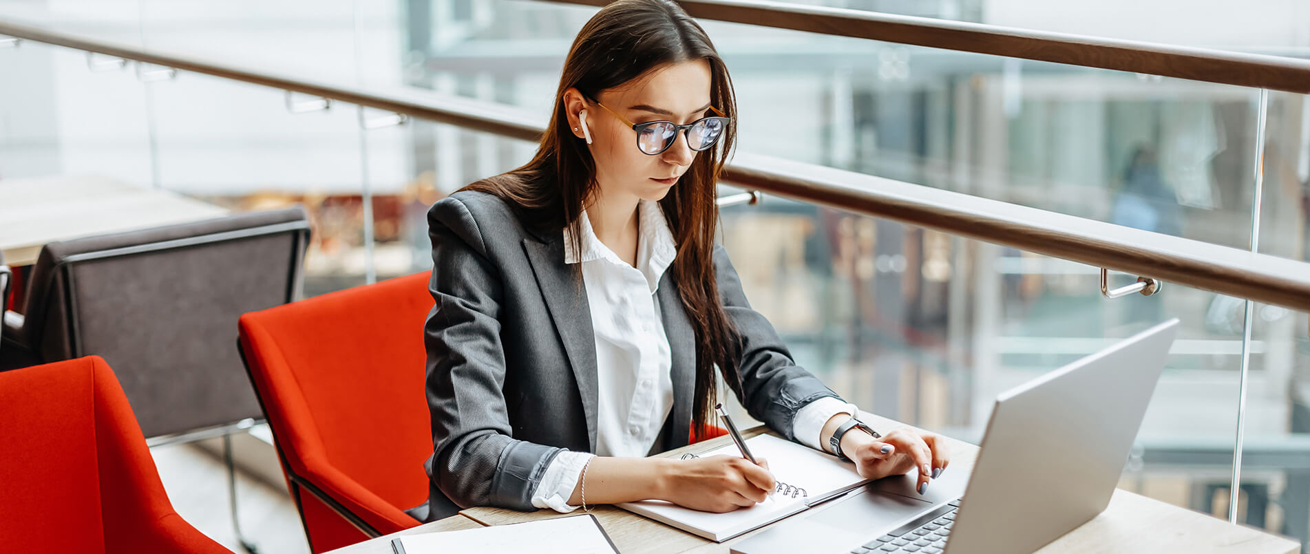 MWC 2024丨fun88官网全新Wi-Fi 7和蓝牙5.4模组组合，为PC提供巅峰无线连接体验